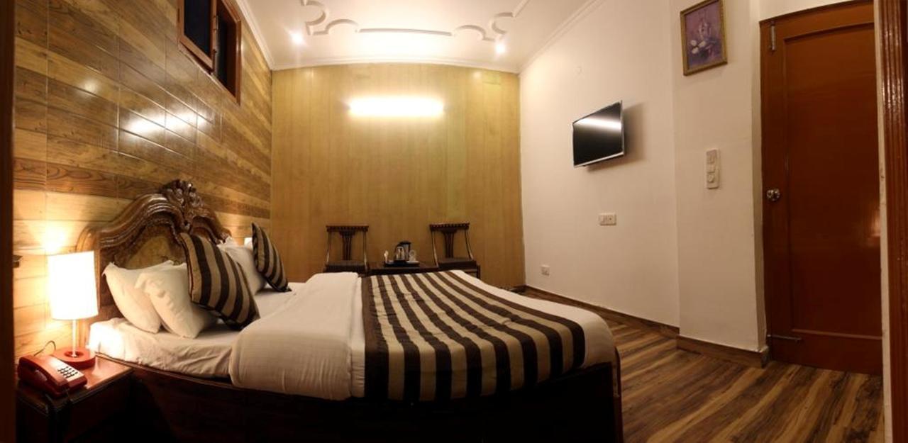 Divyansh Hotel Dharamshala Luaran gambar