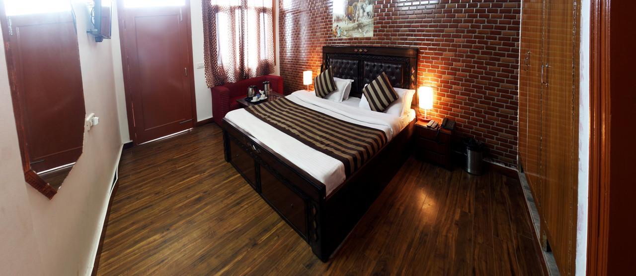 Divyansh Hotel Dharamshala Luaran gambar