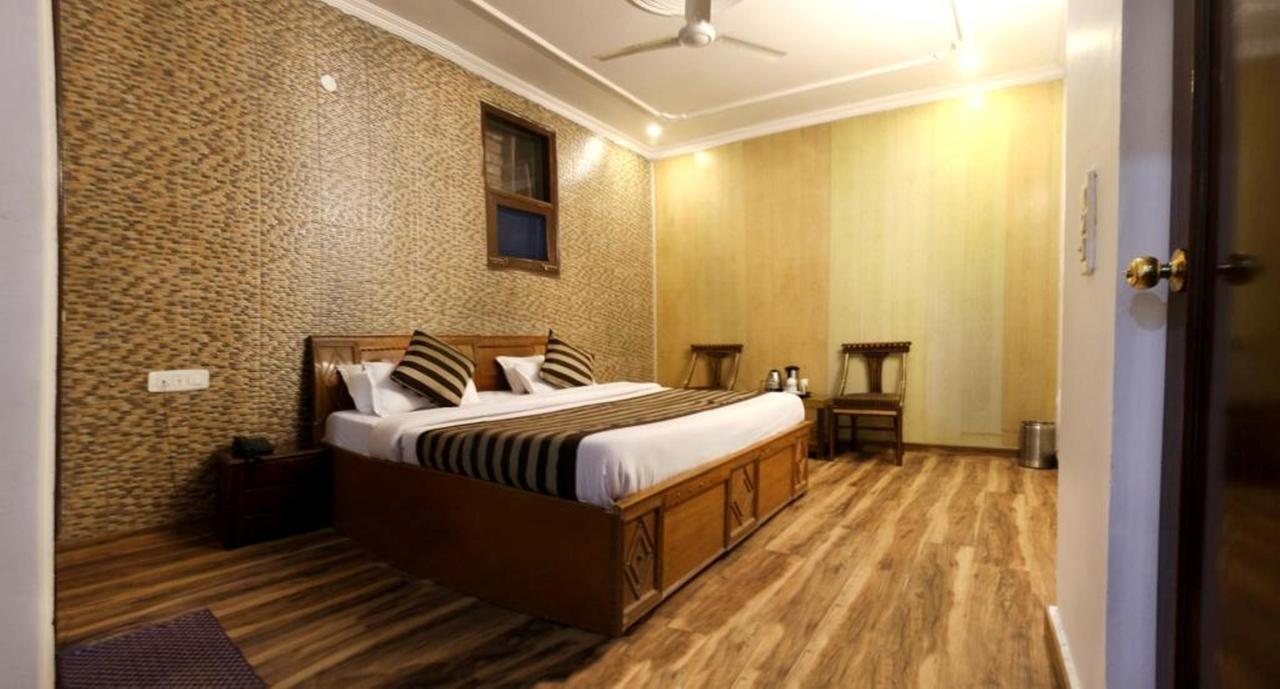 Divyansh Hotel Dharamshala Luaran gambar
