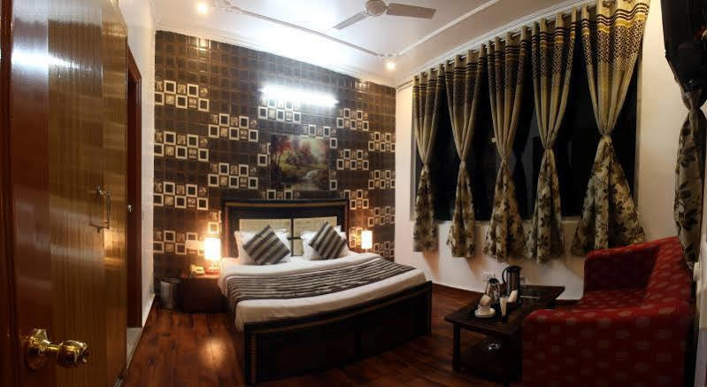 Divyansh Hotel Dharamshala Luaran gambar