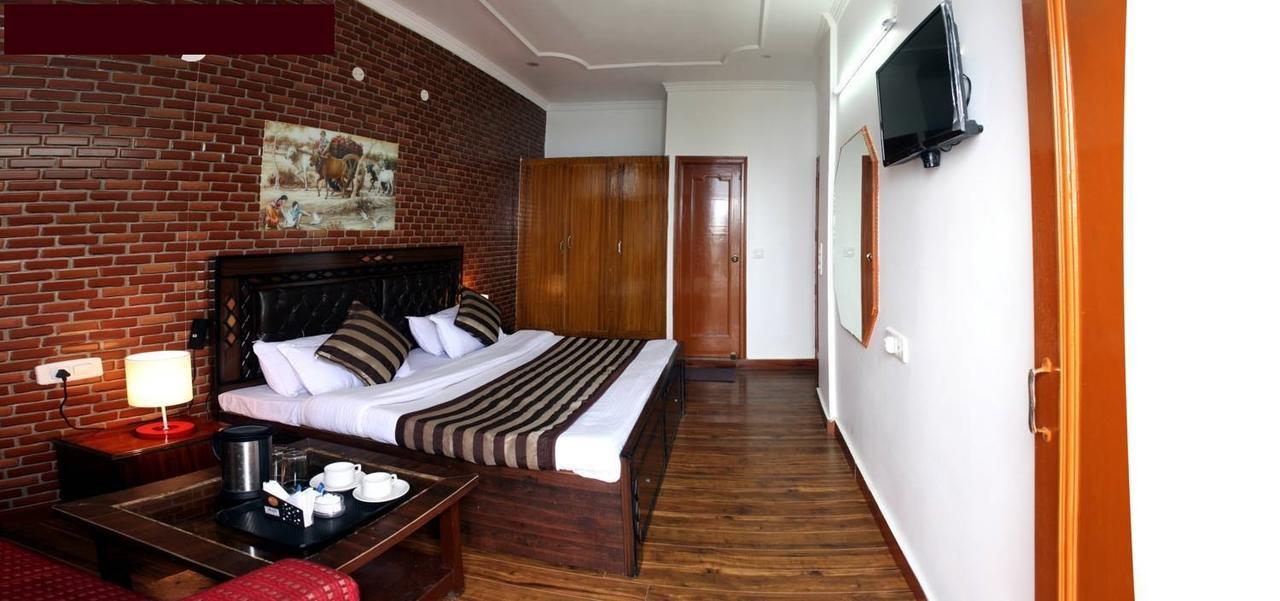 Divyansh Hotel Dharamshala Luaran gambar